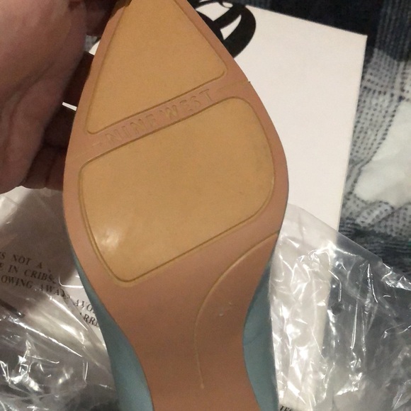 NWT NWFLAX AQUA LEATHER UPPER PUMP!!! - Picture 7 of 8